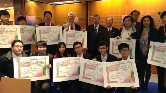 Taiwan’s University Delegation Excels at the 2013 Concours Lépine in Paris