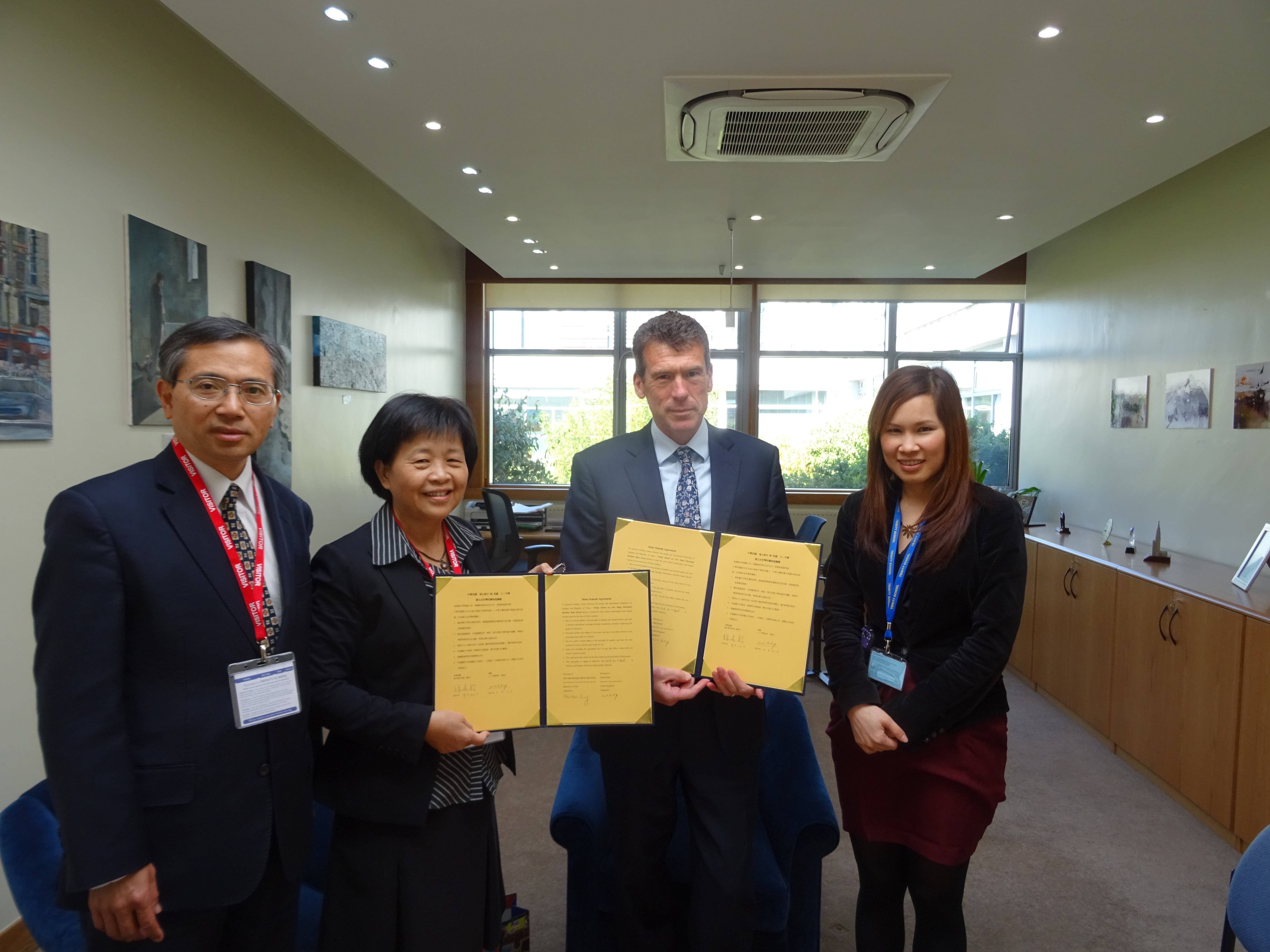 New Taipei Municipal HaiShan High School and Trinity School London Sign Partnership Agreement