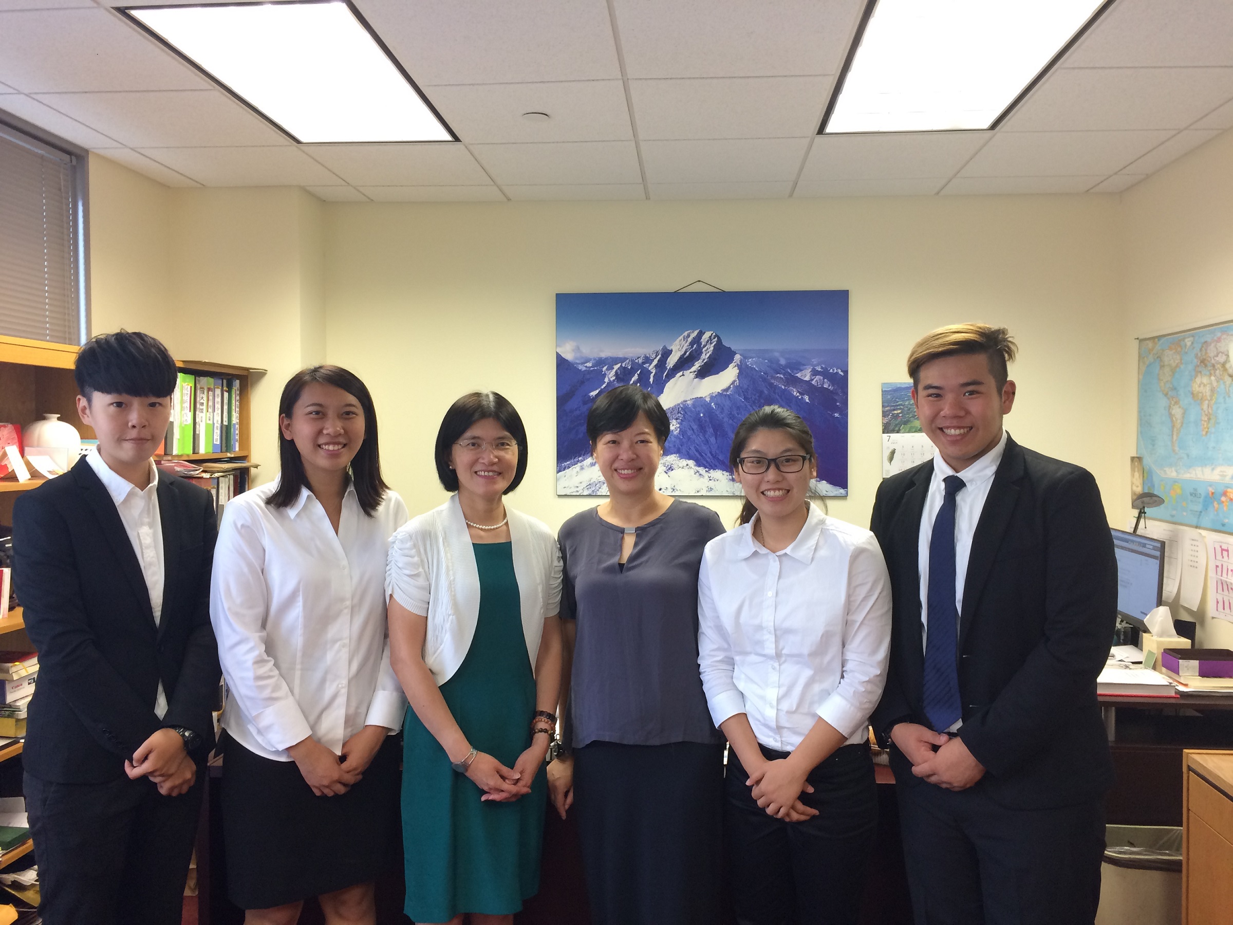 Students from Kun Shan University Do Internships with a Non-Profit Organization in Boston