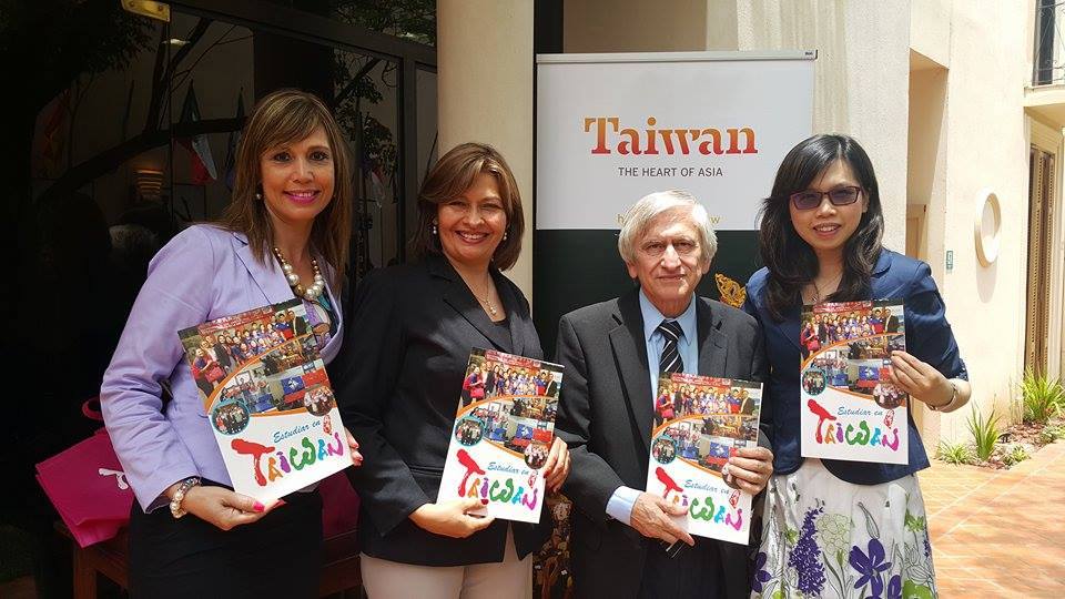Two Successful “Study in Taiwan” Seminars Held in Asuncion