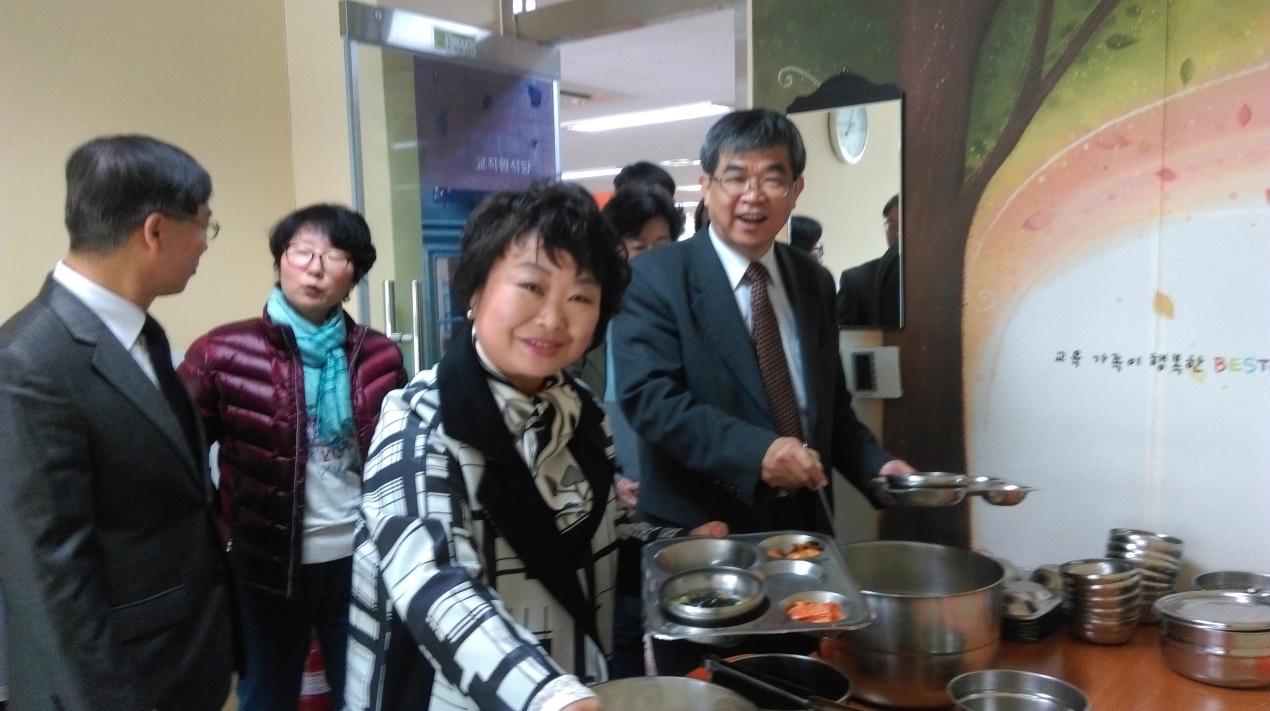 Deputy Minister of Education Dr. Tsai Ching-Hwa visits Korea
