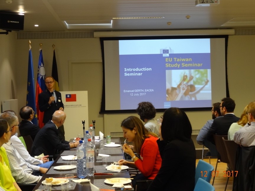 Orientation meeting for EU officials before their study trip to Taiwan