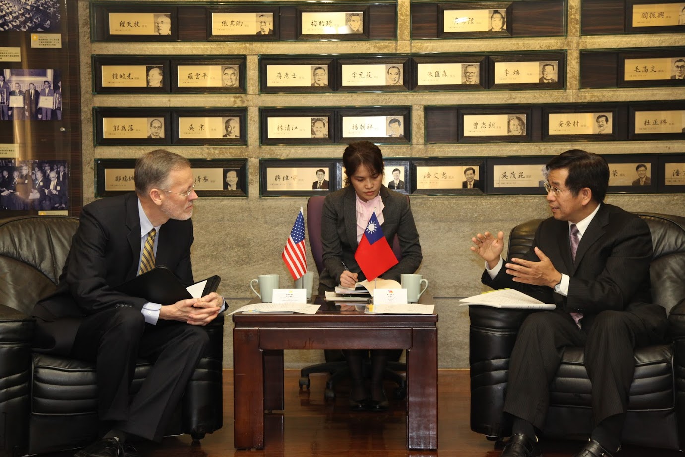 Minister Pan, AIT Taipei Office Director Christensen Vow to Deepen Taiwan-US Educational Exchanges