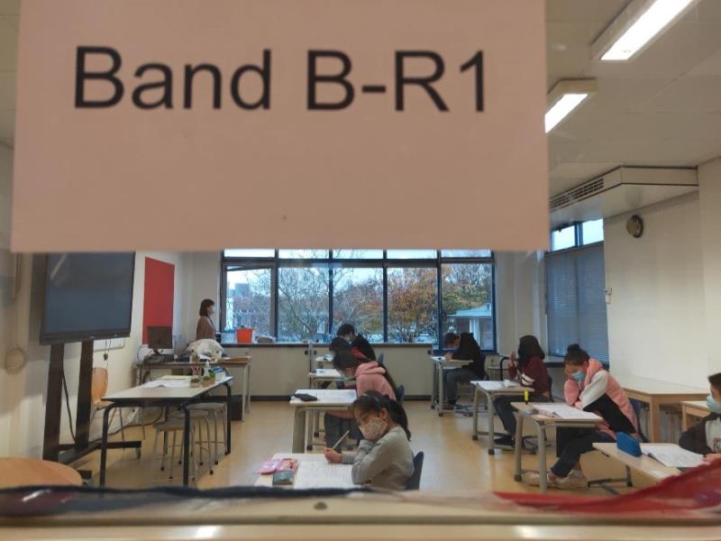 A glimpse through the window of one of the Band B test rooms at Taipei School in The Hague