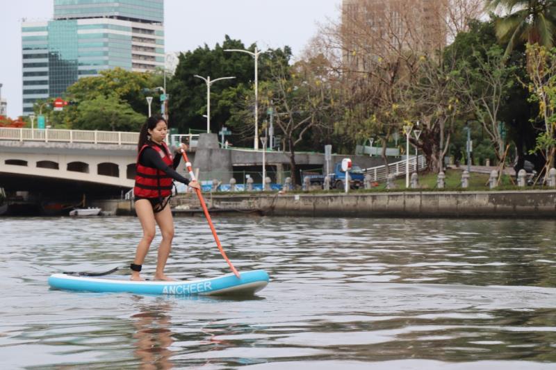 Stand Up Paddle (SUP) experience and activity for students in 2021